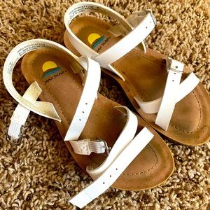 Maui Island toddler sandals - size 13.